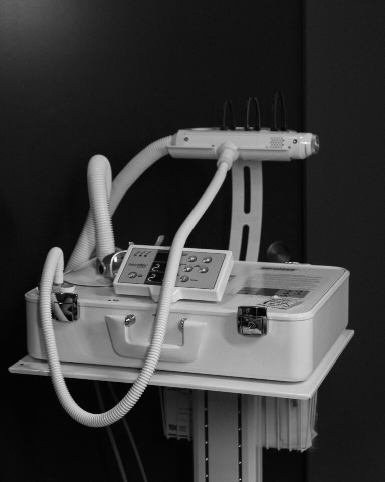Aerolase Neo Elite NeoSkin NeoClear NdYAG Laser 1064 Port Coquitlam Port Moody Vancouver KOZA Skin Clinic